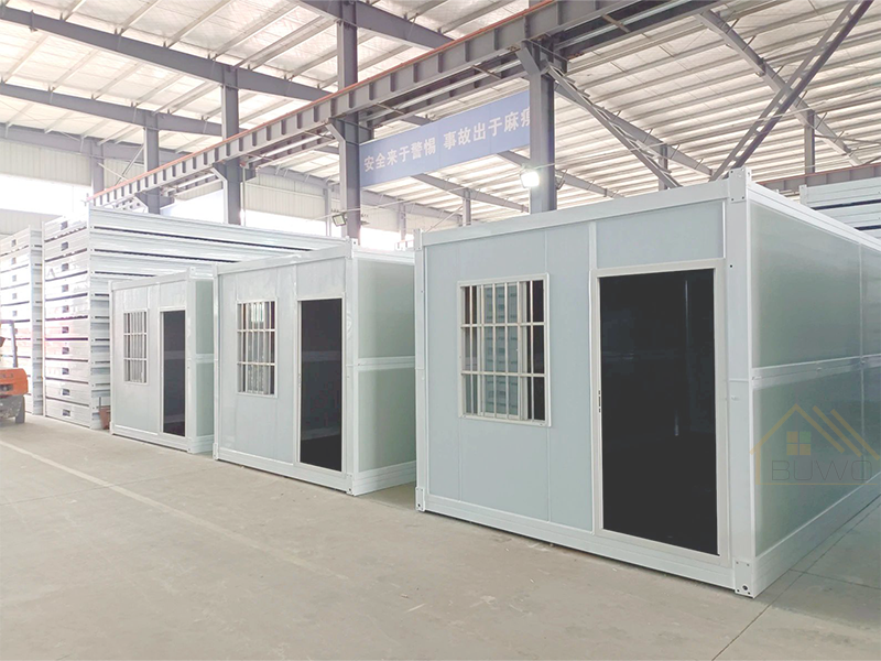 Foldable container house